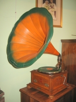 Gramofon Chantal